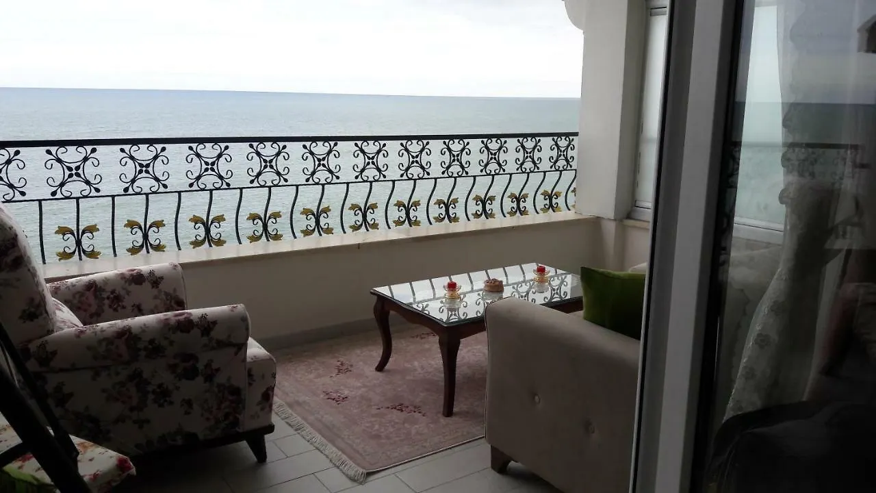 Trabzon Sea Palace 0*,